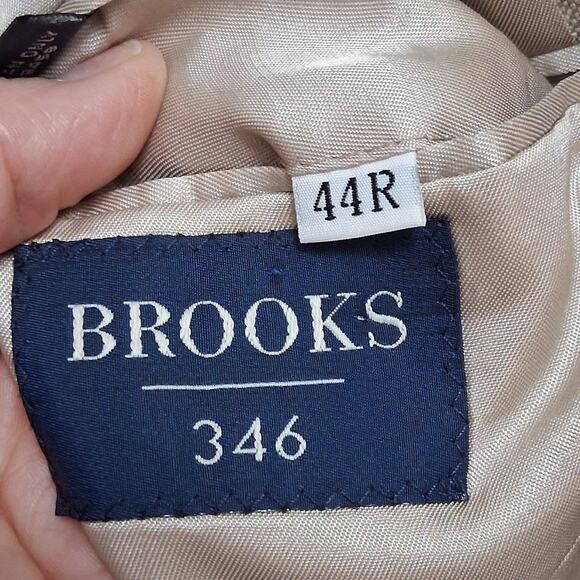 Brooks Brothers Men's Blazer/Jacket Wool Silk 2 Button Tan Size-44R - Picture 8 of 8